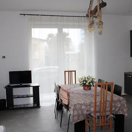 Holiday home Casa Silvia Germignaga