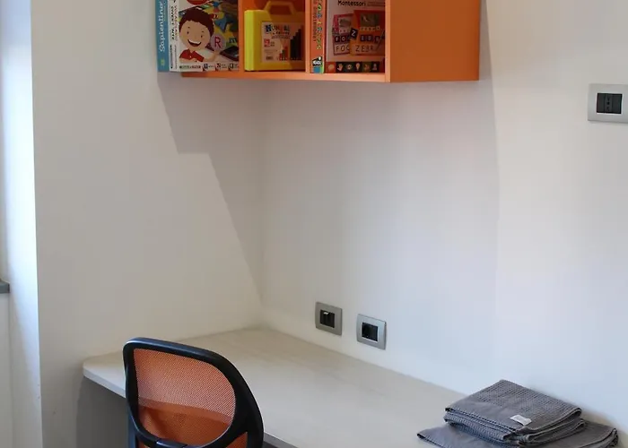 Semesterbostad Casa Silvia Germignaga